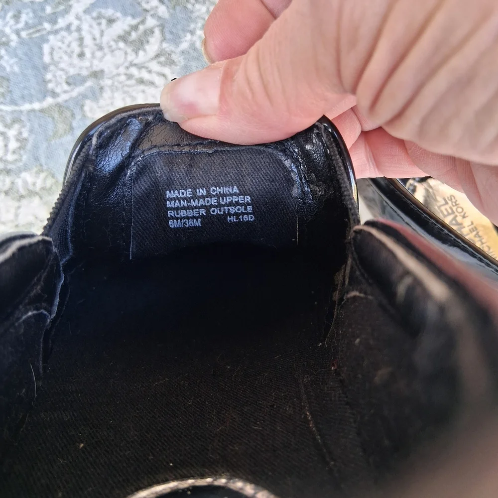 🏵 MICHAEL Michael Kors Black Patent Leather Slip On Sneakers with Crystals Sz.6 - Picture 10 of 14